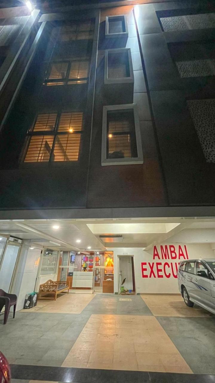 Hotel Ambai Executive Tuljapur Zewnętrze zdjęcie